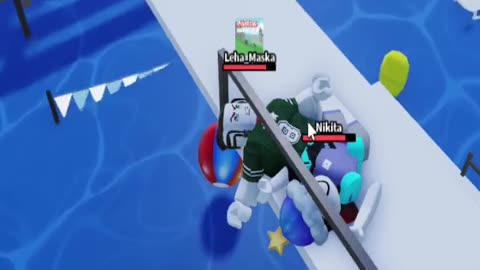 Lifehack! To avoid being carried away by a tsunami, you need to...))) #roblox #lifehacks #gaming