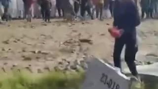Pakistani Style: Fighting Indian Drones with Stones and Slippers