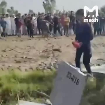 Pakistani Style: Fighting Indian Drones with Stones and Slippers