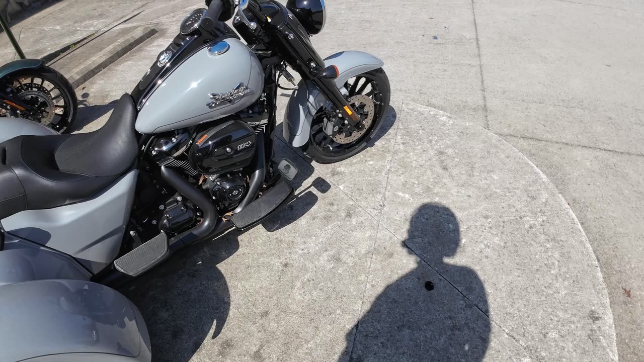 Part 2 of my trip to Columbia Harley Davidson come along