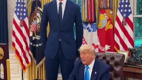 Florida Gators Basketball Player is 7'9