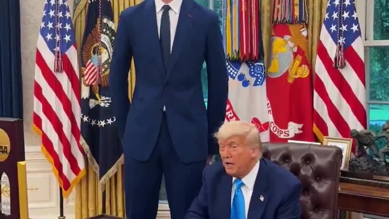 Florida Gators Basketball Player is 7'9