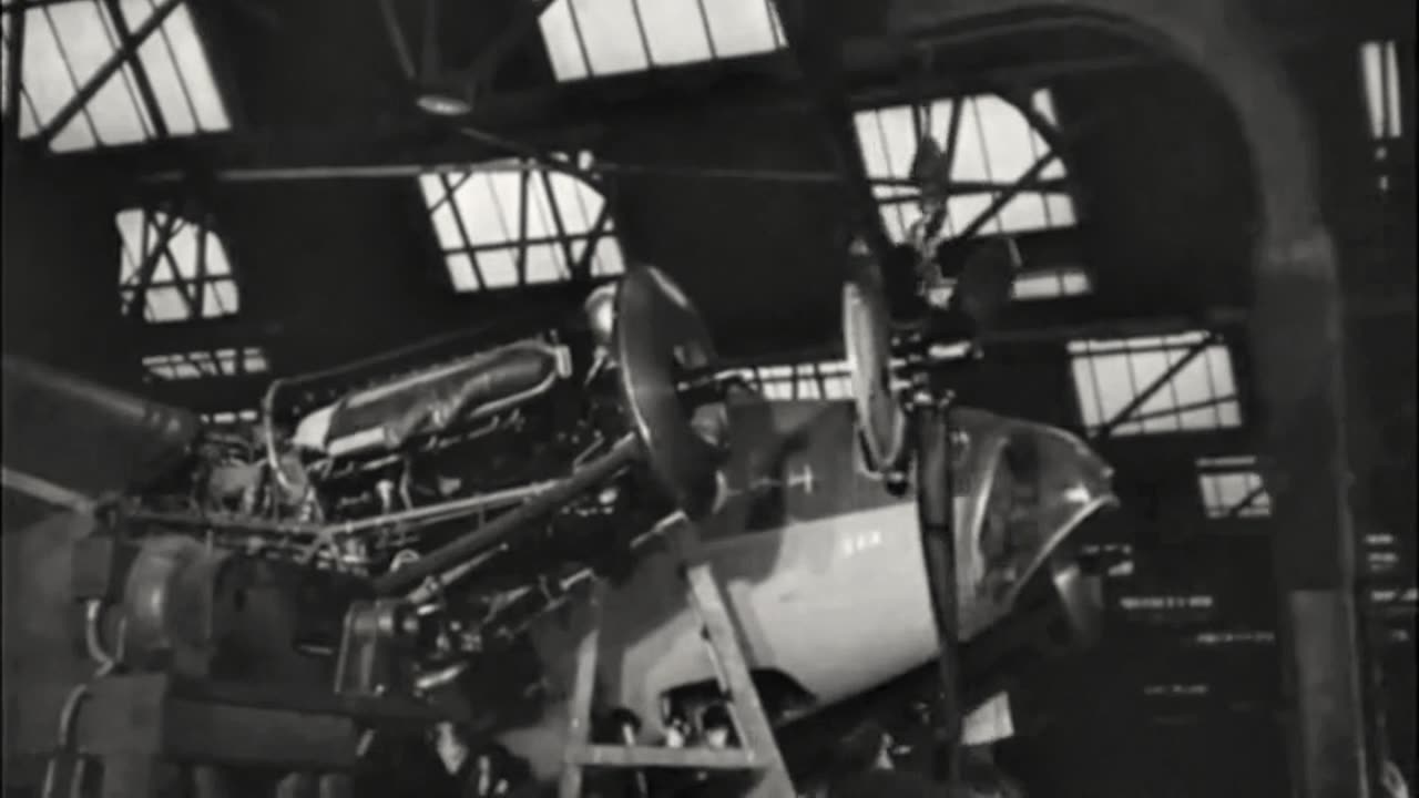 Building the de Havilland Mosquito in WWII