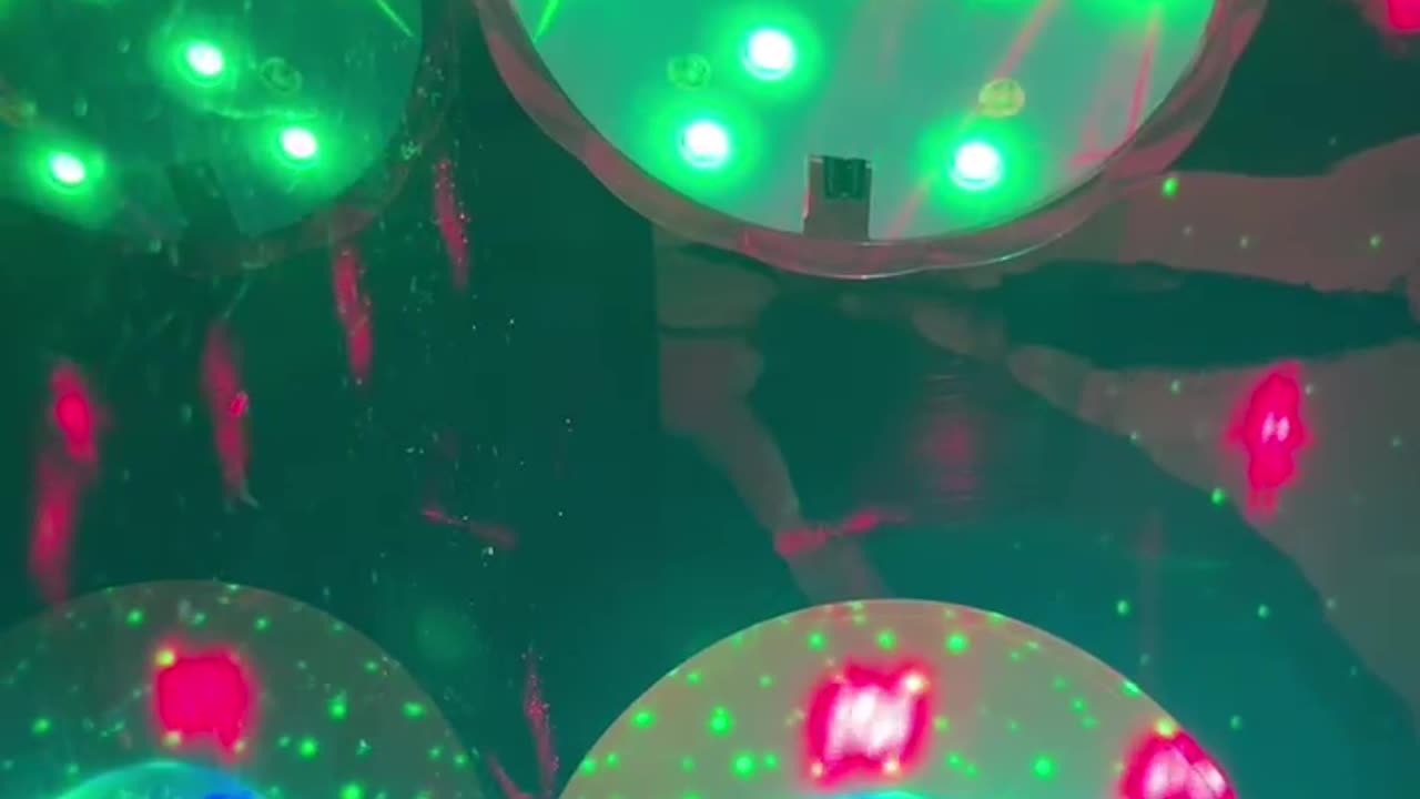 Replay Elle’s X stream