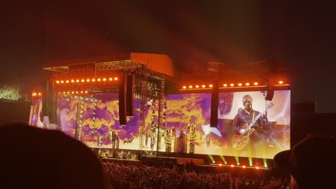 Champagne Supernova - Oasis Live 25