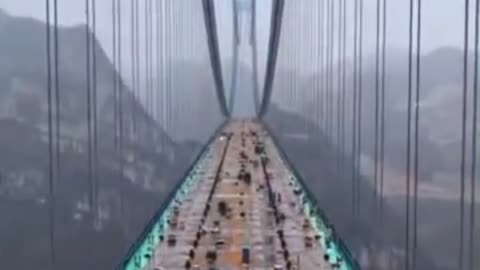 The world's largest bridge in China