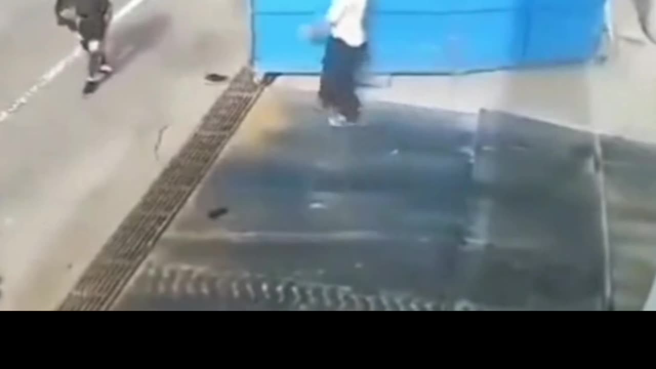 Bau