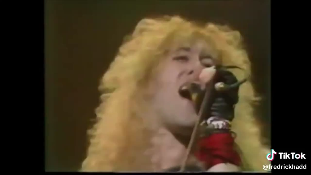 Hold On To 18 ~ Black & Blue ( Live )