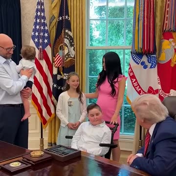 Trump pret në Shtëpinë e Bardhë familjen shqiptare