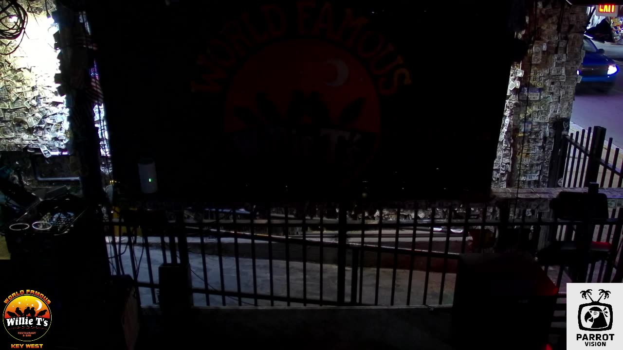 LIVE Music Everyday!