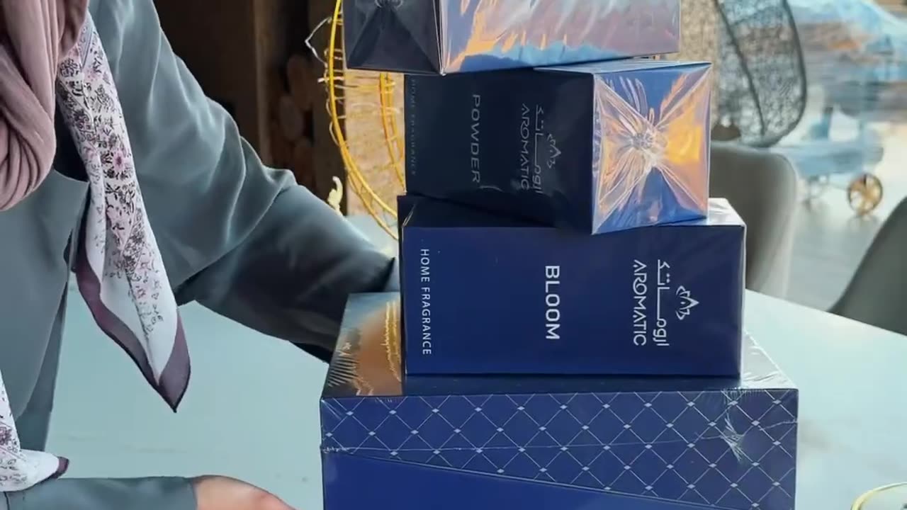 رمضان مبارك🌙 شو رايكم بالغرفة؟ @aromaticksa بجهاز التعطير الذكي لاروع الروائح الفواحة