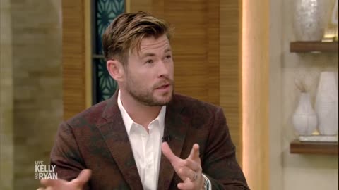Chris Hemsworth believes that his mother prefers him.