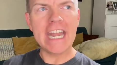 Presenting the Male Karen of the year 😂😂😂🤡👇