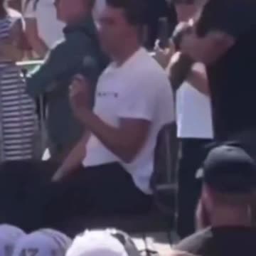 NOVAS IMAGENS: Linha de visão direta para o tiroteio de Charlie Kirk. Ele morreu instantaneamente. Não há um médico ou médico no mundo que poderia tê-lo salvado.