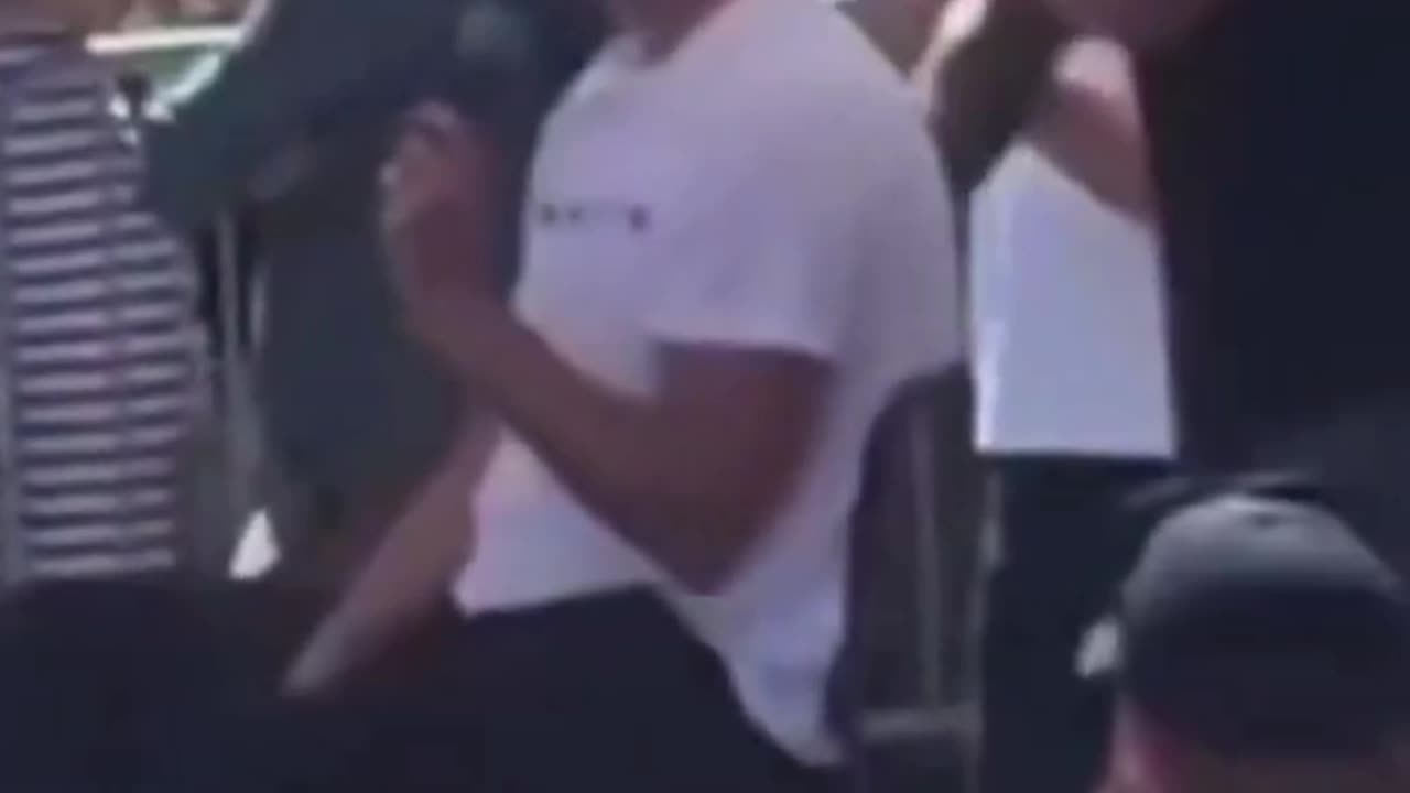 NOVAS IMAGENS: Linha de visão direta para o tiroteio de Charlie Kirk. Ele morreu instantaneamente. Não há um médico ou médico no mundo que poderia tê-lo salvado.