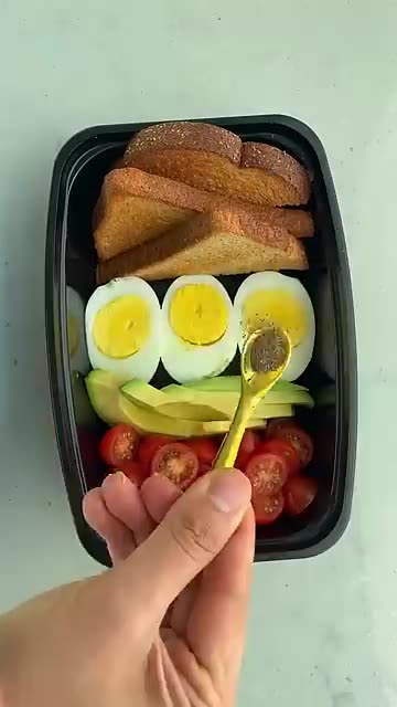 0-Min Breakfast, 290 Calories & 15g Protein,Quick Avocado & Egg Meal Prep
