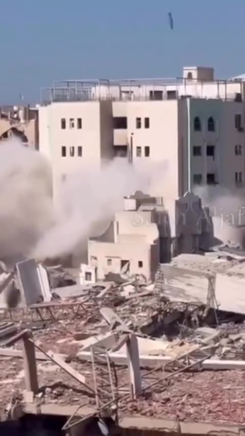 Israeli warplanes bombed a building inside the Islamic University in western Gaza City