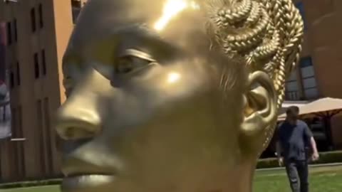 Modern art in Australia. What does it represent?