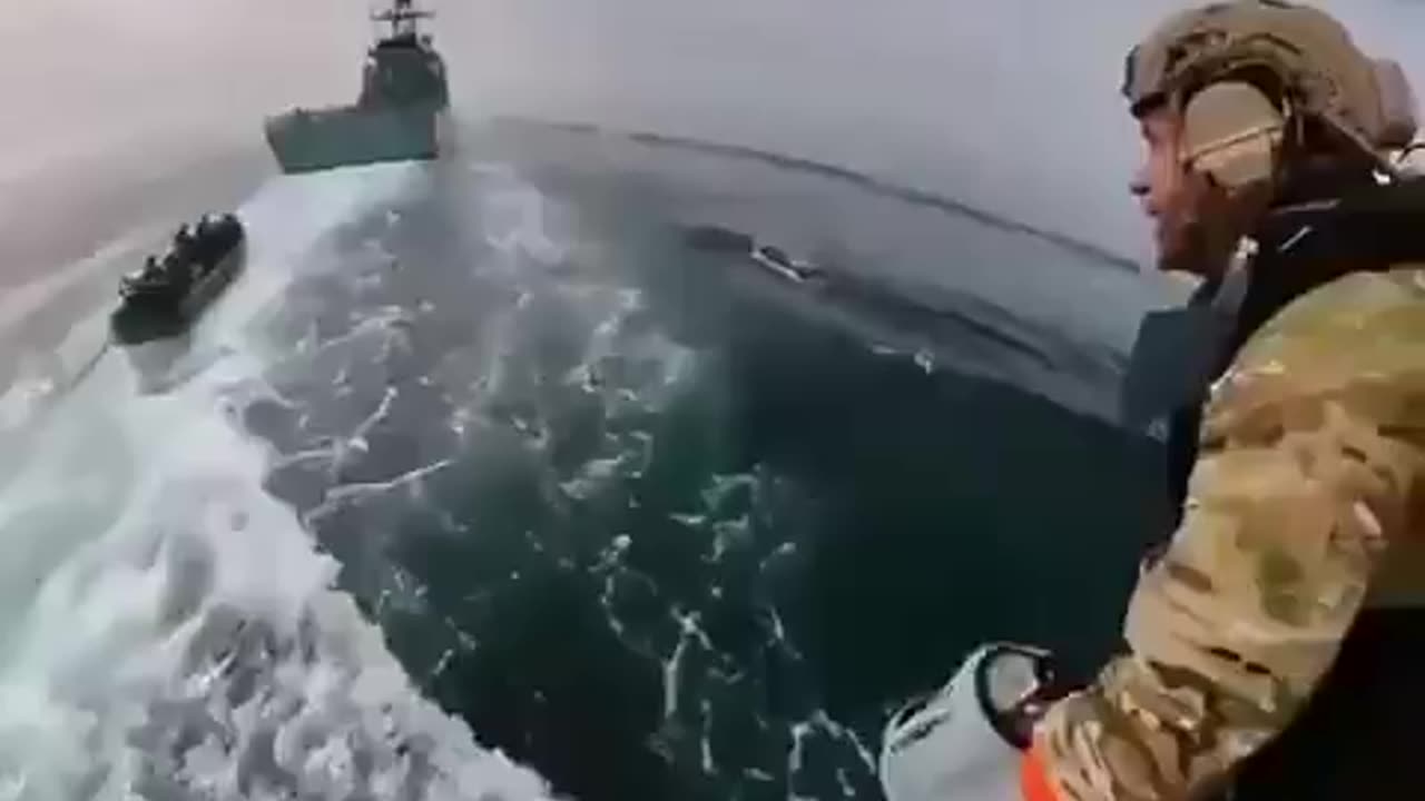Marines perform boarding exercises with JETPACKS and landing on a high-speed ship. 😎