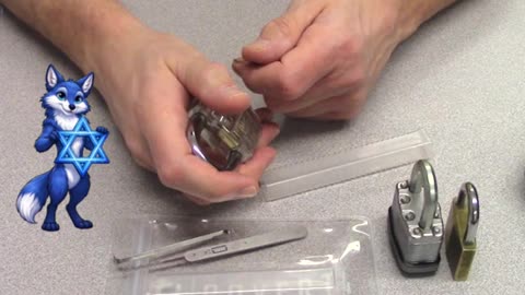 Too Many Hot Girls, Personality Matters