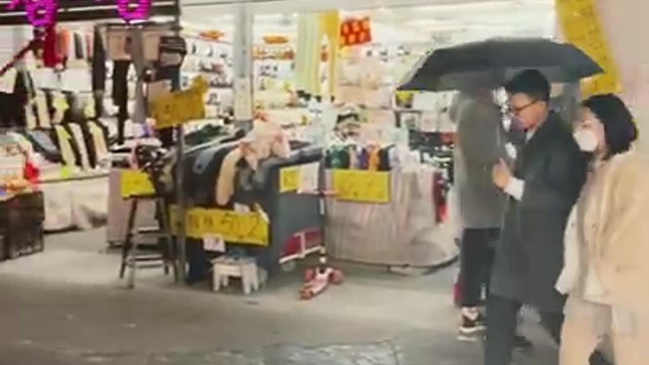 Capturing the Magic: Everyday Life in China's Vibrant Night Market 🌙 #ChinaNightMarketMagic