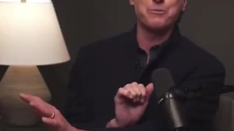 WTF is wrong with this guy's hands? #Trump is right, Gavin Newscum is on something