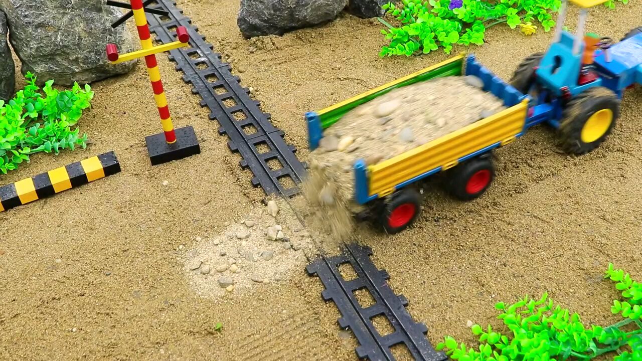 Diy_tractor_making_bulldozer_repair_train_railway___Excavator_Crawler_Crane_and_Construction_Trucks