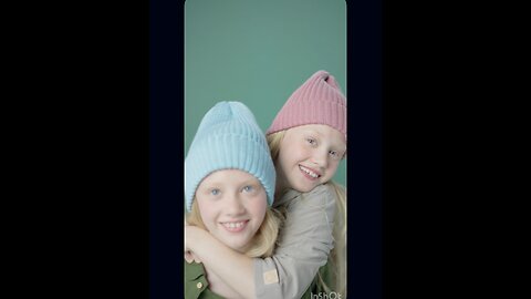 “Hilarious Sisters Playing Together 😂 | Cutest Sibling Moments!”