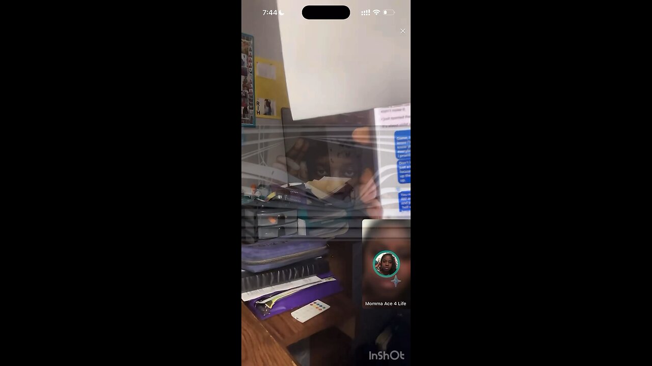 Holly decides to pull out receipts after she citizen pull his out