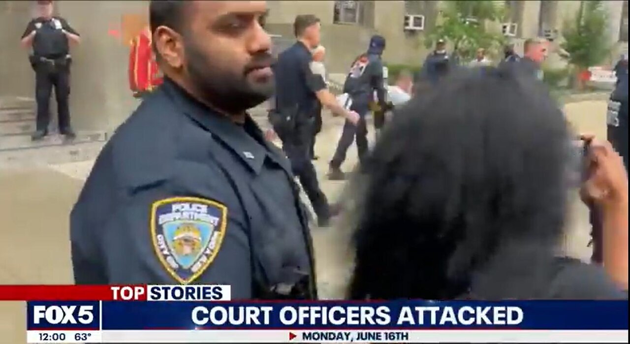 Knife-Wielding Man w/ 18 Priors Slashes 2 Court Officers in Manhattan Criminal Court in "targeted attack" 6.16.25