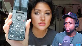 Group of Teens Revert Back To Flip Phones To Avoid Social Media!