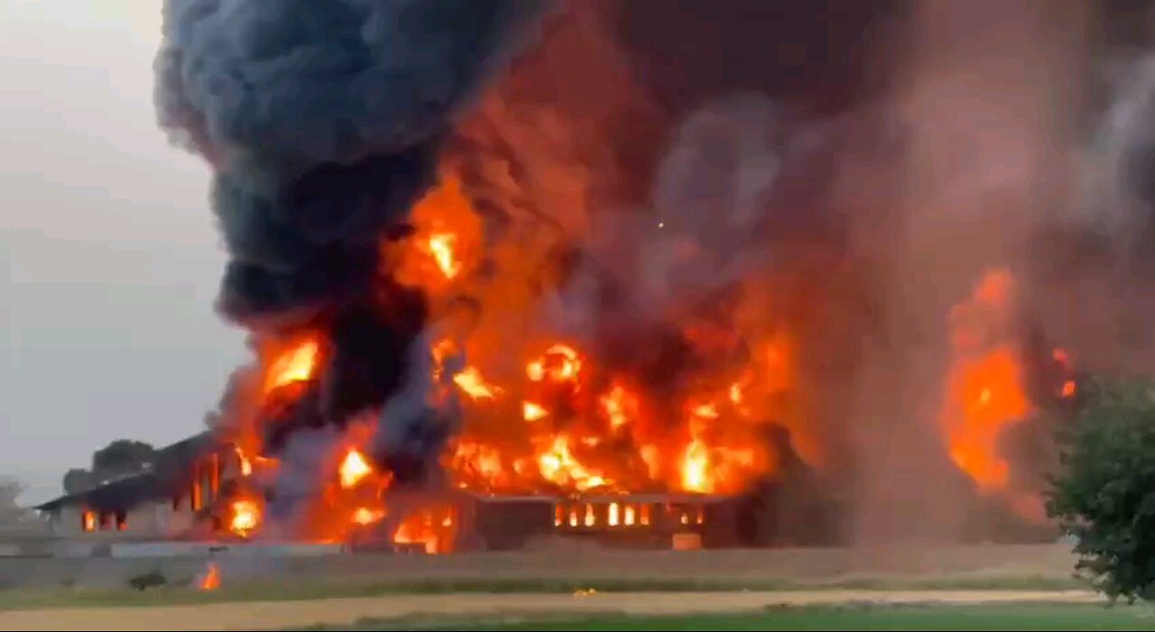 The second explosion at an oil refinery in Iran today