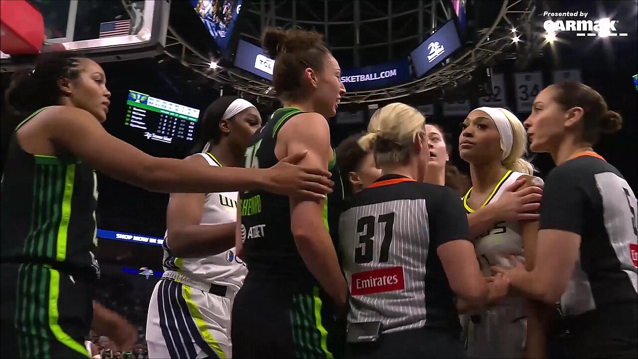 🫢 FLAGRANT, DiJonai Carrington HARD FOUL | Minnesota Lynx vs Dallas Wings, WNBA womens basketball