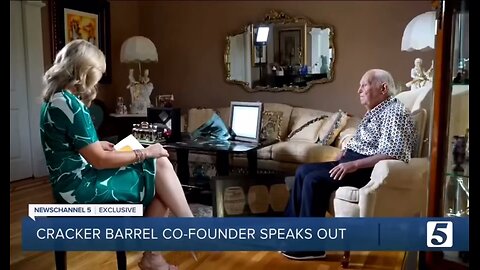 The founder of Cracker Barrel, 93 year old Tommy Lowe, just SLAMMED thewoke rebrand ofthe restaurant