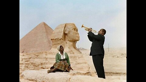 Louis Armstrong playing for his wife in Cairo, Egypt, 1961