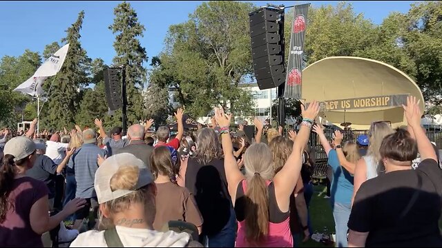 What really happened at the Sean Feucht warship meeting in Edmonton?