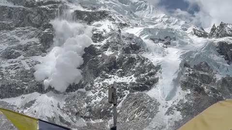 Avalanche at Everest Base Camp