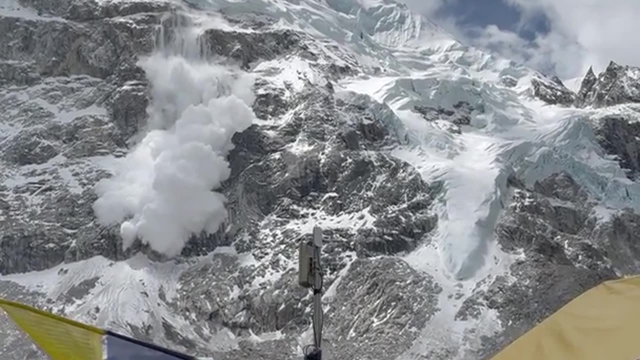 Avalanche at Everest Base Camp