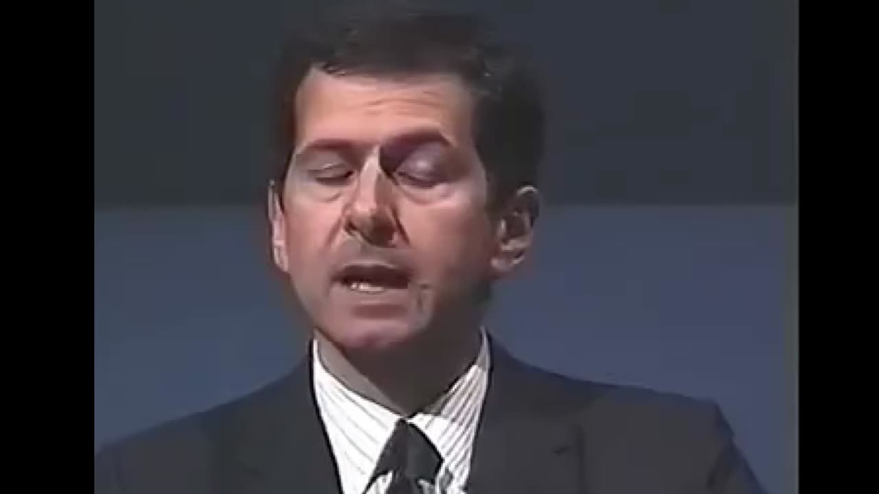 $1.1 Billion To $O Just Because of 'ONE JOKE' Gerald Ratner's Story