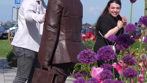 Best of falling statue prank🤣🤣🤣