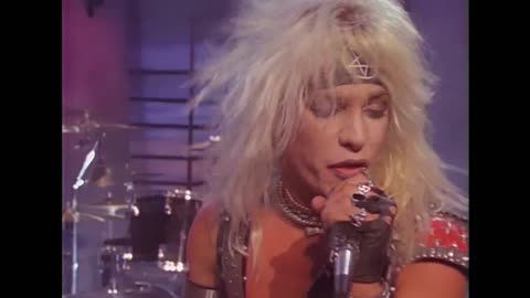 Mötley Crüe - Looks That Kill