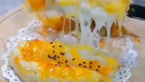 Banana Cheese Explosion Bread 🍌🧀 | Crispy Outside, Melty Inside! 🔥 #Shorts