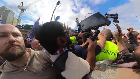 Rukshan chimpout ft flush the poo chant at Australia rally