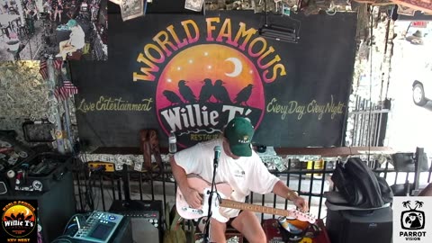 LIVE Music Everyday!