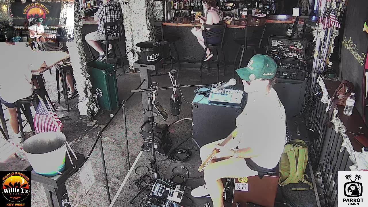 LIVE Music Everyday!