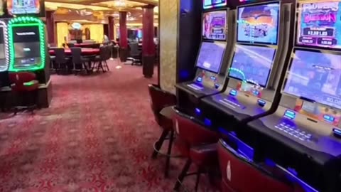 Quick Look Inside the Casino on Royal Caribbean’s Ovation of the Seas | Deck 3 Tour