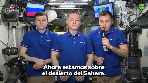 Cosmonautas rusos acercan el espacio a personas con discapacidad visual