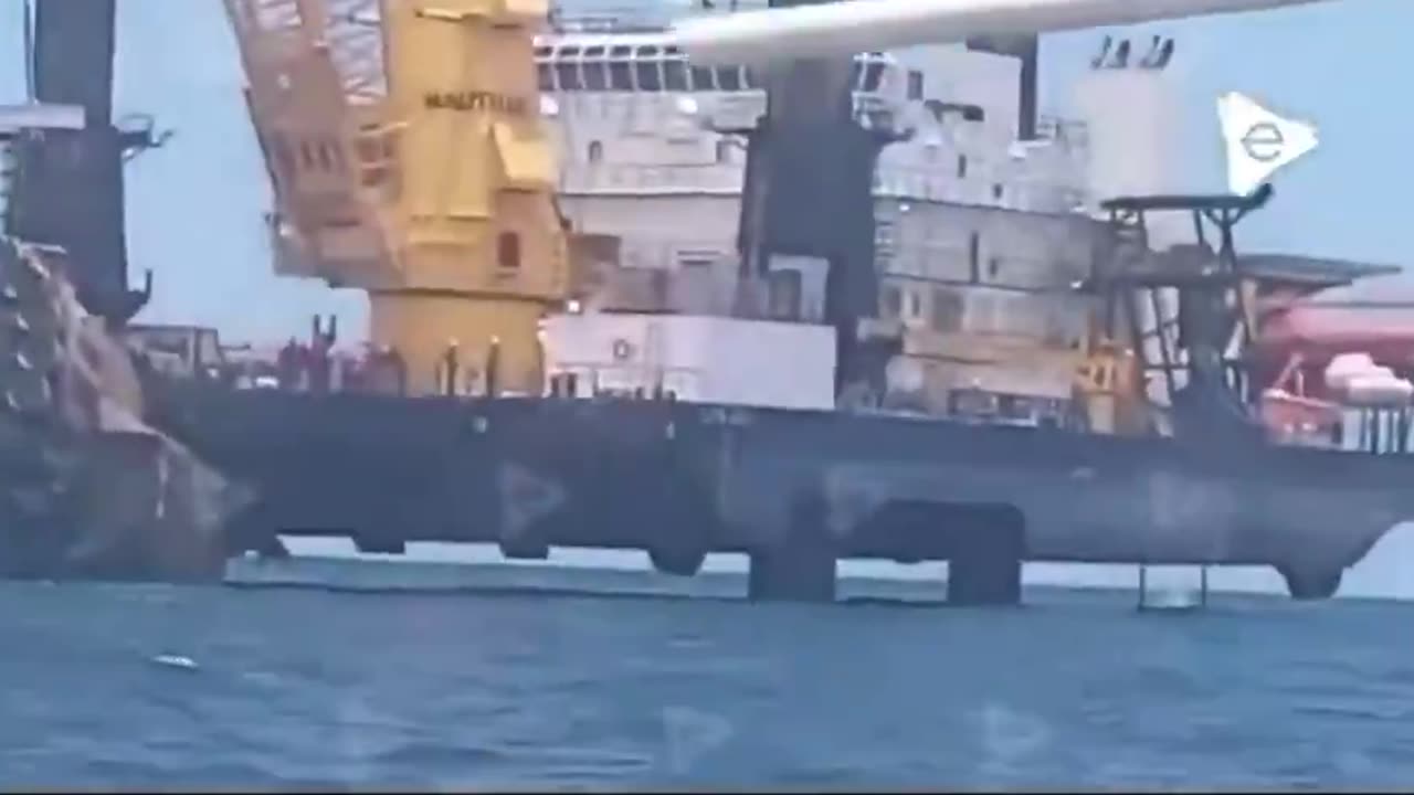 This is the ancient Tartarian tech Musk is hovering up from the ocean