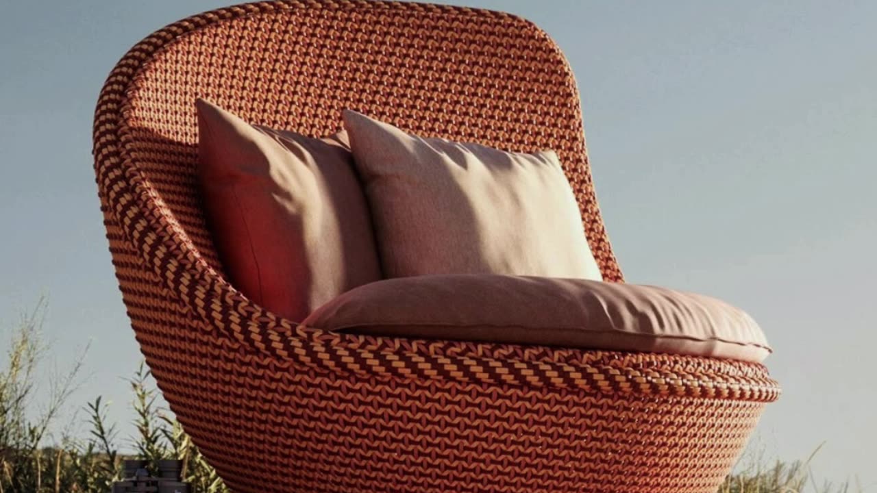 Get Cozy Outdoors with Our Stylish Outdoor Sofa Chairs! 🌿☀