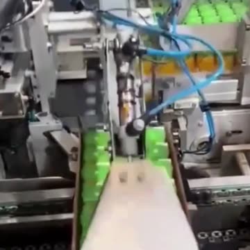 Kya leke jana hai । खाली हाथ जाना है खुश होकर जियो